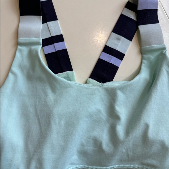 Lululemon Women’s Size 8 Tank Bundle - Picture 6 of 7